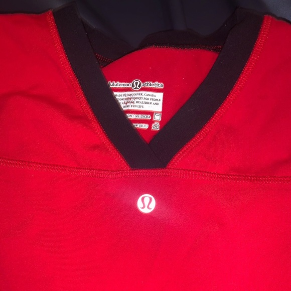 Red Lululemon vest - Picture 1 of 4